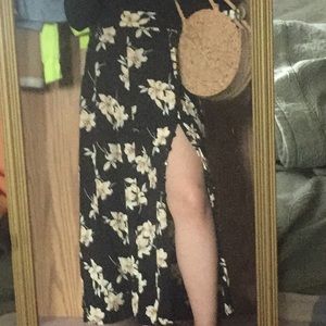 Midi button down tropical floral skirt♥️